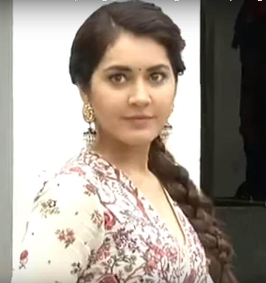 రాషీ ఖన్నా — తెలుగు + తమిళ్ + హిందీ హీరోయిన్