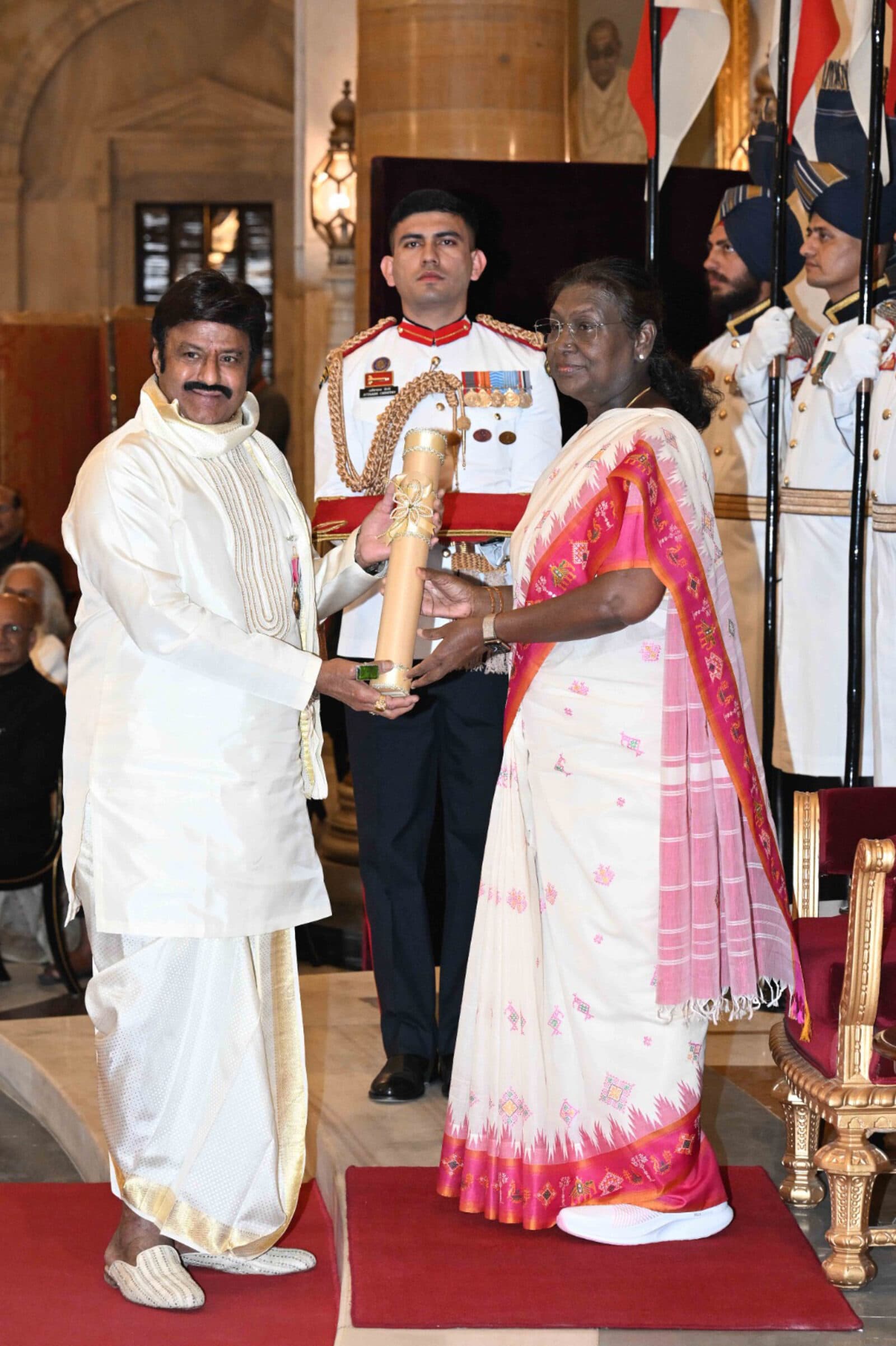 నందమూరి బాలకృష్ణ — తెలుగు మాస్ హీరో, బసవతారకం హాస్పిటల్ చైర్మన్