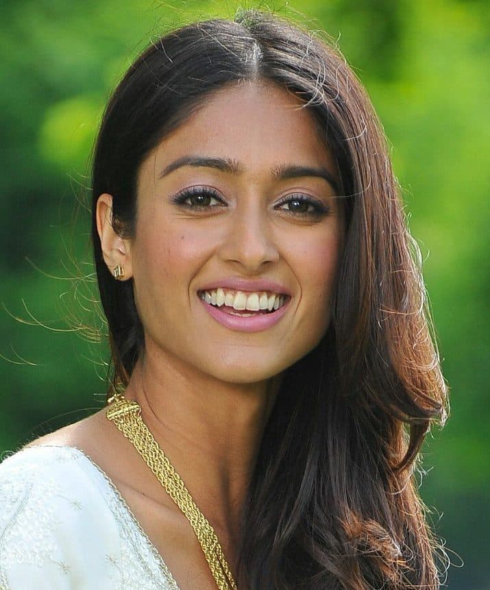 ఇలియానా డిక్రూజ్ — తెలుగు + తమిళ్ + హిందీ హీరోయిన్
