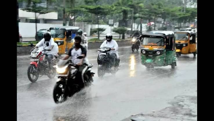హైదరాబాద్లో ఈరోజు చెల్లాచెదురుగా వర్షం — IMD Yellow Alert; ట్రాఫిక్ + భద్రతా జాగ్రత్తలు