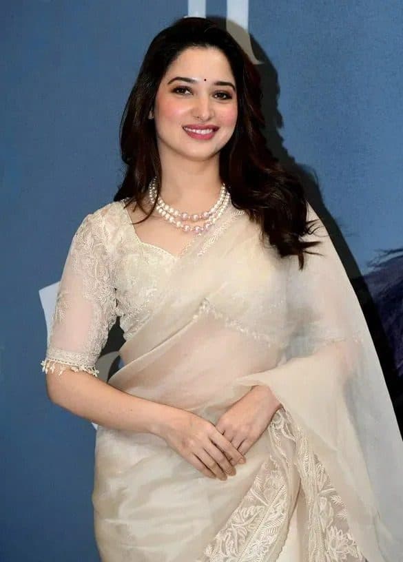 తమన్నా భాటియా — టాలీవుడ్ + బాలీవుడ్ హీరోయిన్, బాహుబలి అవంతిక